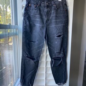 *SALE* Destroyed Boyfriend Jean H&M